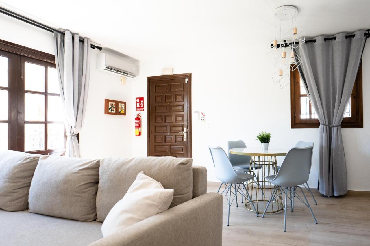 Lovely 1- Bedroom Rental With Pool, Close To The Beach L'Île-Rousse Dış mekan fotoğraf